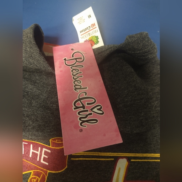 NWT Blessed Girl long sleeved charcoal gray tee "The Greatest of these is love" - Picture 6 of 8
